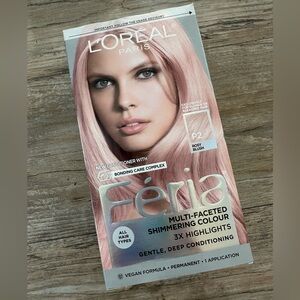 L'Oreal Feria Multi-Faceted Shimmering Colour - Rose Gold